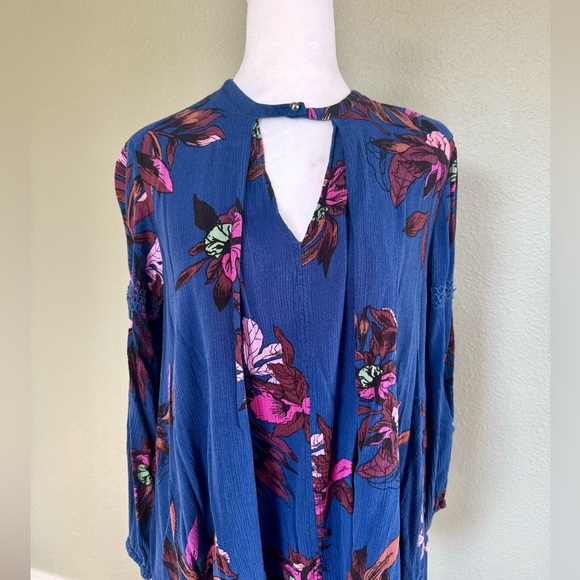 Beautiful Free People Swing Blouse XS Royal Blue Orchid Print - Picture 5 of 6